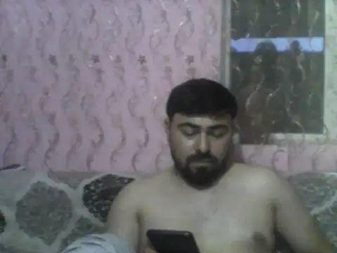 Snapshot of eminrehi chatting on June 18, 2026, 1:04 am eminrehi online show from June 18, 2026, 1:04 am