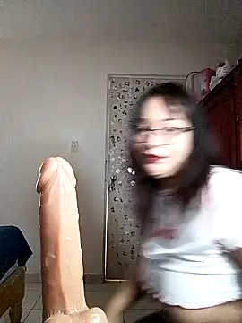 Angiee2001 online show from January 17, 2025, 7:27 pm