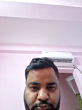 Rmoeo92 online show from June 3, 2026, 6:58 am