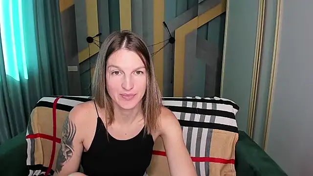 Snapshot of EmilyWalkeri chatting on September 22, 2025, 7:25 am EmilyWalkeri online show from September 22, 2025, 7:25 am