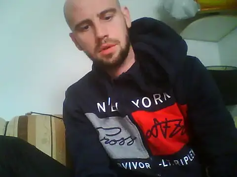 Snapshot of Rejtelmesest chatting on February 16, 2026, 10:36 am Rejtelmesest online show from February 16, 2026, 10:36 am