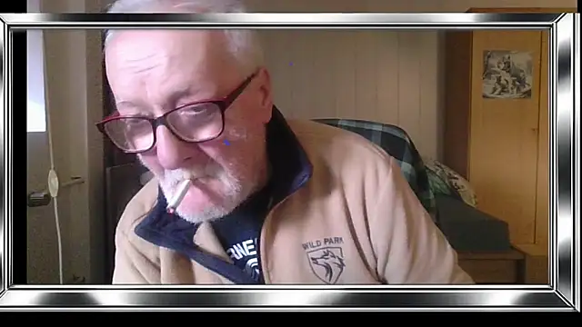 Sammy1660 online show from May 18, 2026, 4:01 pm