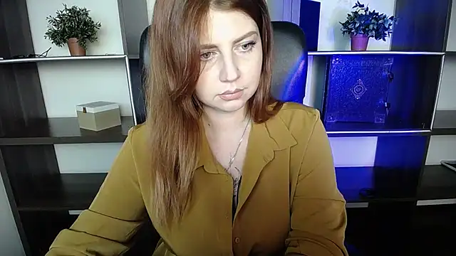 Snapshot of Lizzy_Love chatting on March 14, 2025, 7:55 pm Lizzy Love online show from March 14, 2025, 7:55 pm