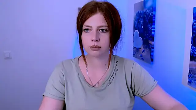 Snapshot of Lizzy_Love chatting on September 30, 2025, 1:17 pm Lizzy Love online show from September 30, 2025, 1:17 pm