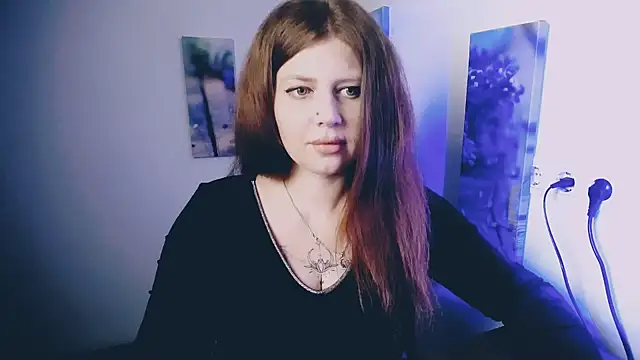 Lizzy Love online show from April 16, 2026, 6:52 pm