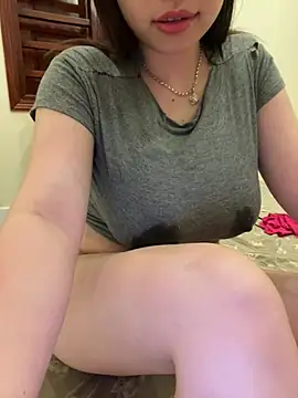 Snapshot of Nany_lina chatting on February 17, 2025, 6:17 pm Nany lina online show from February 17, 2025, 6:17 pm