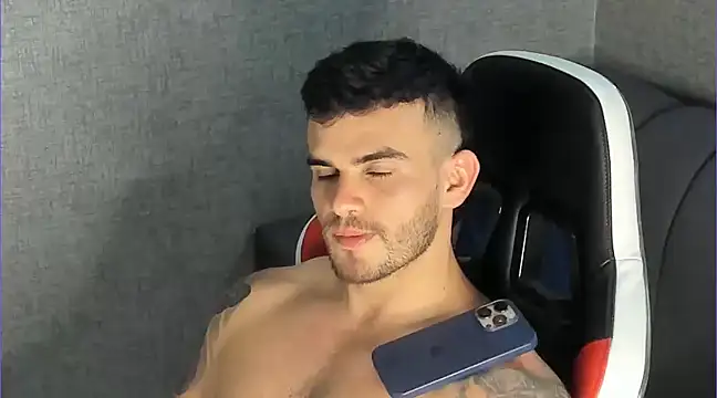 Ricardogo19 online show from March 17, 2025, 10:40 pm