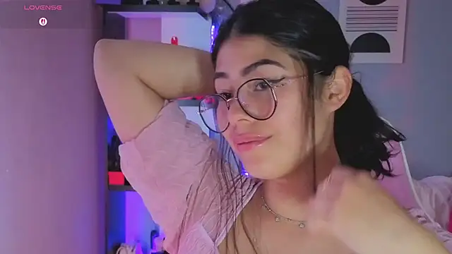 LoaLuxury online show from February 26, 2026, 4:29 pm