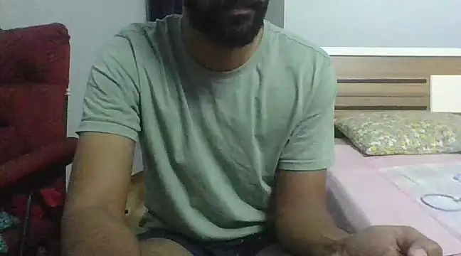 Snapshot of IndianEurope chatting on January 28, 2025, 1:59 pm IndianEurope online show from January 28, 2025, 1:59 pm