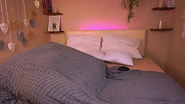 DexterDexx online show from November 10, 2025, 10:04 pm