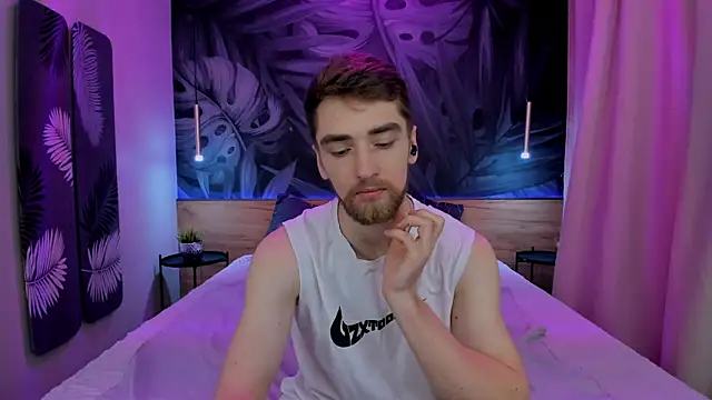 DexterDexx online show from December 2, 2024, 8:39 pm