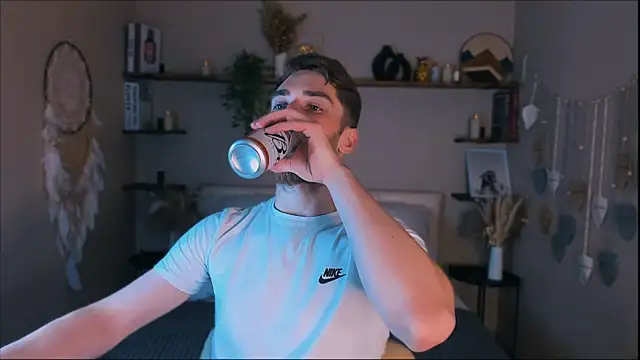 DexterDexx online show from September 19, 2025, 9:41 pm