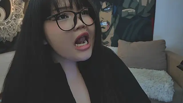 LeyaKan online show from February 3, 2025, 4:46 am