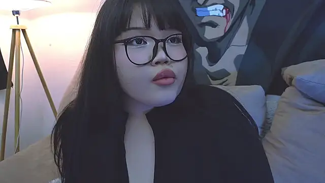 LeyaKan online show from February 13, 2025, 9:27 pm