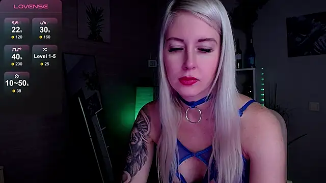 Snapshot of Mermaid_N chatting on February 3, 2025, 1:52 am Mermaid N online show from February 3, 2025, 1:52 am
