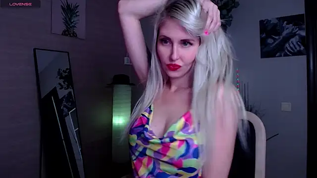 Snapshot of Mermaid_N chatting on February 18, 2025, 2:05 am Mermaid N online show from February 18, 2025, 2:05 am