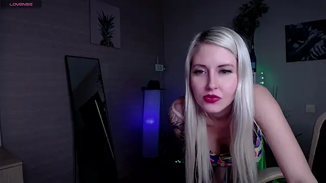 Snapshot of Mermaid_N chatting on February 6, 2025, 1:38 am Mermaid N online show from February 6, 2025, 1:38 am