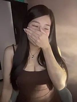 Snapshot of Bae1103 chatting on February 8, 2026, 9:01 pm Bae1103 online show from February 8, 2026, 9:01 pm