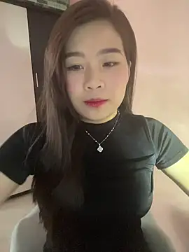 Snapshot of Bae1103 chatting on February 28, 2026, 6:02 am Bae1103 online show from February 28, 2026, 6:02 am