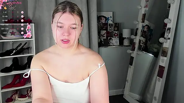 Rebecca Kelly online show from February 6, 2026, 2:40 am