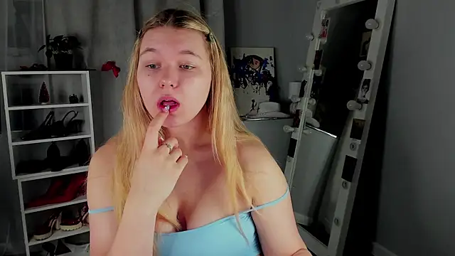 Rebecca Kelly online show from January 13, 2026, 2:48 am