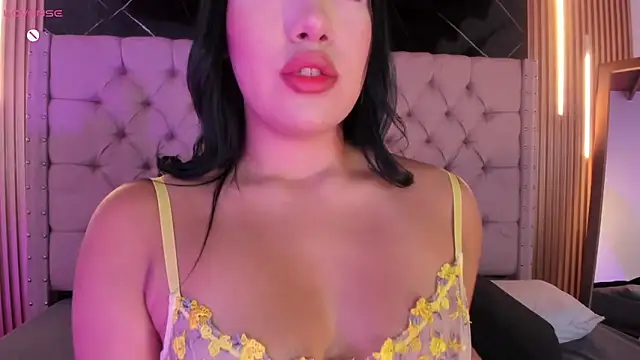 ShanellBlack online show from December 4, 2025, 4:44 am