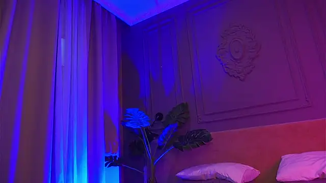 Snapshot of Liv_Fay chatting on October 9, 2025, 3:12 pm Liv Fay online show from October 9, 2025, 3:12 pm