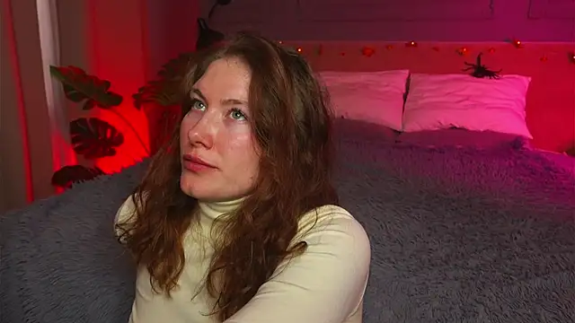 Snapshot of Liv_Fay chatting on October 15, 2025, 1:41 pm Liv Fay online show from October 15, 2025, 1:41 pm