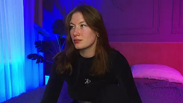 Snapshot of Liv_Fay chatting on September 20, 2025, 2:44 pm Liv Fay online show from September 20, 2025, 2:44 pm