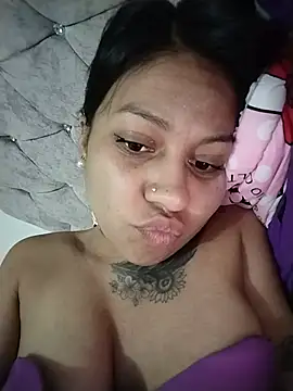 Snapshot of Tiphanydirty3 chatting on May 22, 2026, 4:54 am Tiphanydirty3 online show from May 22, 2026, 4:54 am
