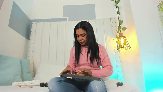 Snapshot of hannah_gray chatting on October 4, 2025, 11:12 am hannah gray online show from October 4, 2025, 11:12 am