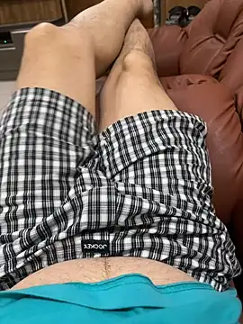 gingerguyblr online show from December 14, 2024, 2:21 pm