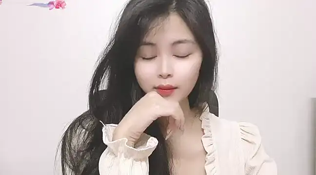 Snapshot of ---MIA--- chatting on February 28, 2025, 2:20 pm ---MIA--- online show from February 28, 2025, 2:20 pm