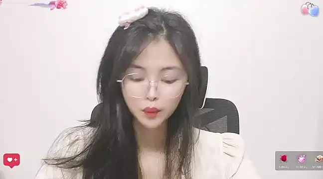 Snapshot of ---MIA--- chatting on February 27, 2025, 3:37 pm ---MIA--- online show from February 27, 2025, 3:37 pm