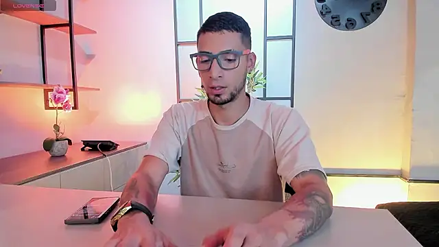 DrakeNeumann online show from February 27, 2026, 3:29 am