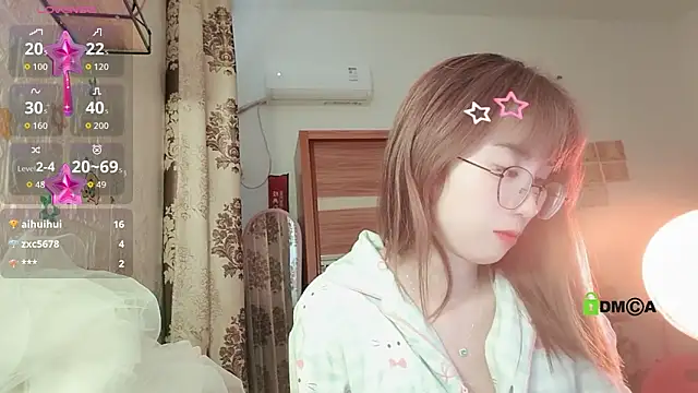 Lili 666 online show from March 4, 2026, 5:48 am