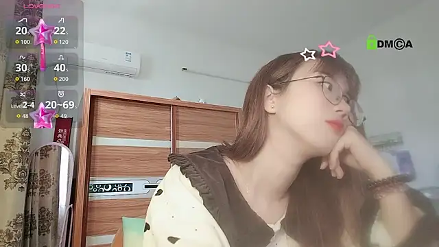 Lili 666 online show from March 30, 2026, 7:43 am