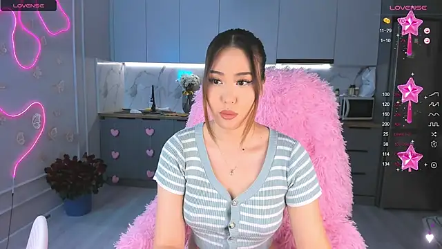 Snapshot of carpe_diemmm chatting on February 23, 2025, 11:58 pm carpe diemmm online show from February 23, 2025, 11:58 pm