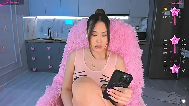 Snapshot of carpe_diemmm chatting on March 22, 2025, 12:49 am carpe diemmm online show from March 22, 2025, 12:49 am