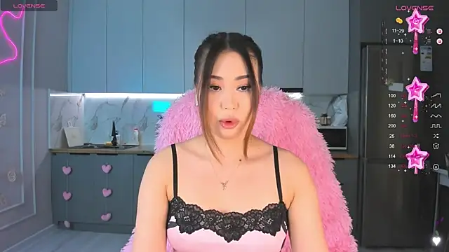 Snapshot of carpe_diemmm chatting on March 3, 2025, 9:05 pm carpe diemmm online show from March 3, 2025, 9:05 pm