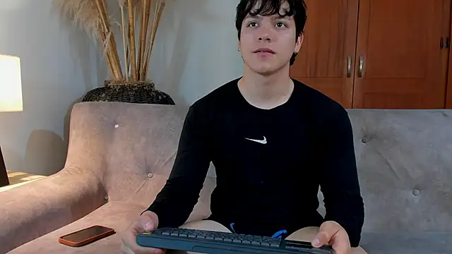 bravoboreal online show from December 2, 2025, 1:57 pm