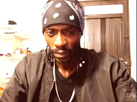 phillip-hot online show from February 15, 2025, 8:56 pm