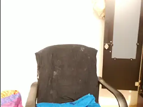 phillip-hot online show from March 13, 2025, 8:54 pm