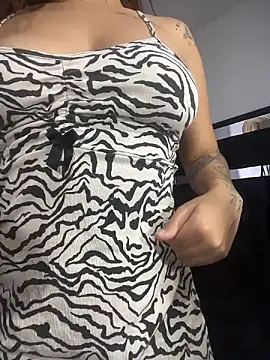 Snapshot of angelss_of_charlie chatting on January 8, 2026, 4:24 pm angelss of charlie online show from January 8, 2026, 4:24 pm