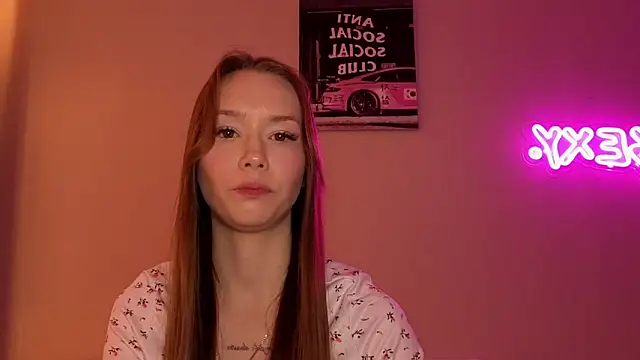 Snapshot of KateVon chatting on November 5, 2025, 4:54 pm KateVon online show from November 5, 2025, 4:54 pm