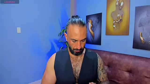 Snapshot of mr_maik chatting on October 5, 2025, 12:01 am mr maik online show from October 5, 2025, 12:01 am