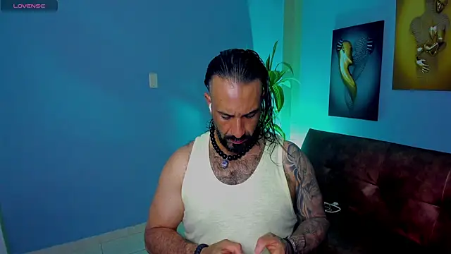 Snapshot of mr_maik chatting on November 5, 2025, 8:23 pm mr maik online show from November 5, 2025, 8:23 pm