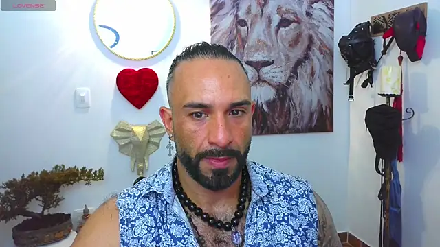 Snapshot of mr_maik chatting on March 2, 2025, 5:09 pm mr maik online show from March 2, 2025, 5:09 pm