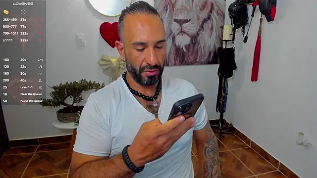 Snapshot of mr_maik chatting on February 18, 2025, 2:38 pm mr maik online show from February 18, 2025, 2:38 pm
