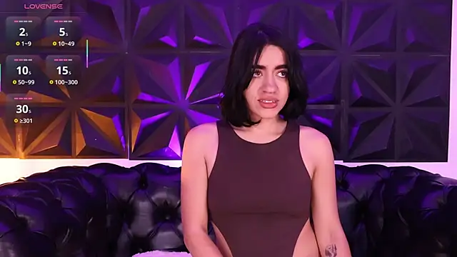 Snapshot of KasiaNoir_ chatting on November 4, 2025, 12:09 pm KasiaNoir online show from November 4, 2025, 12:09 pm